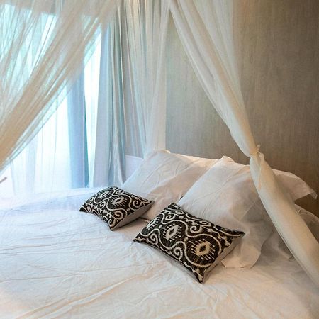 Bali Serenity Balneo Et Lit Rond Lagnieu Buitenkant foto